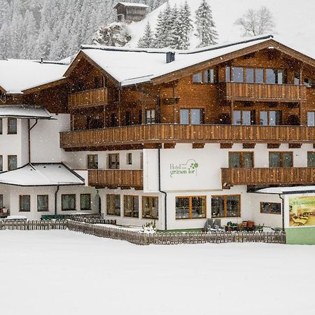 Hotel Zum Gruenen Tor Tux Exterior foto